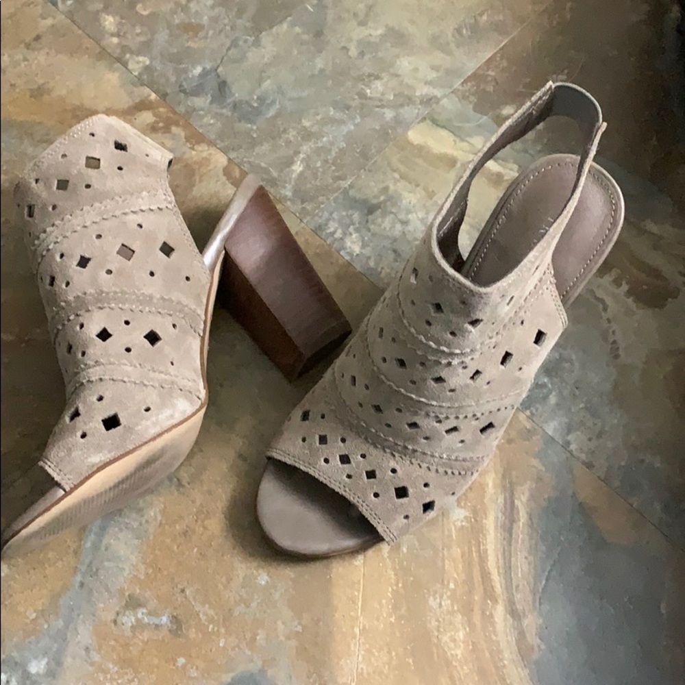 Franco Fortini Booties